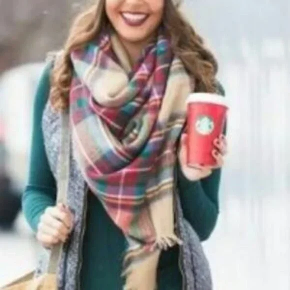 Oversized Blanket Scarf - Picture 3 of 4